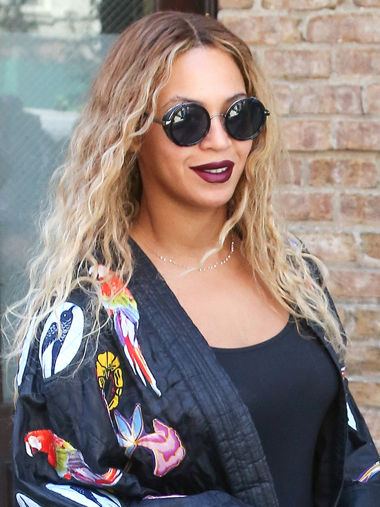 June 14, 2016: Beyonce Knowles wearing a colorful outfit as she is seen leaving a building in Tribeca, New York City. Mandatory Credit: Peter Cepeda/INFphoto.com Ref: infusny-259