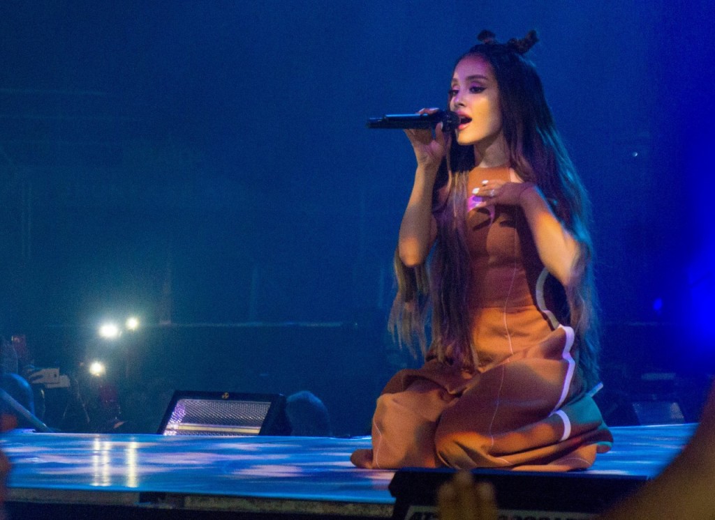 Ariana Grande durante show no Rio (Foto: Anderson Borde/AgNews)
