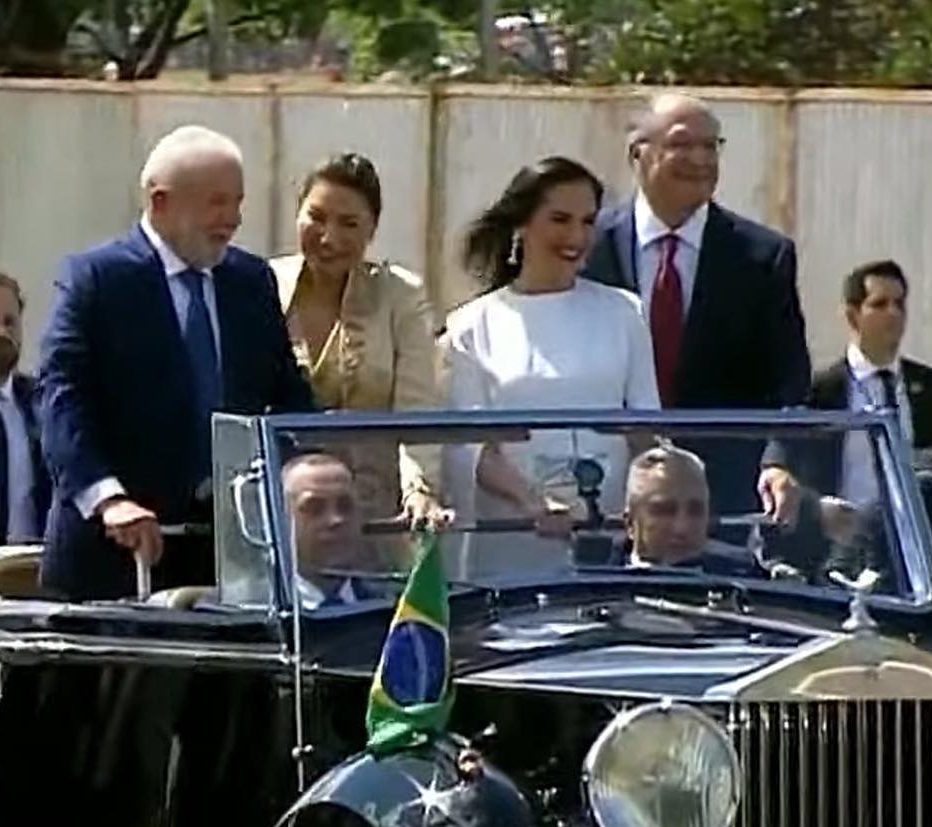 Lula, Janja, Lu e Geraldo Alckmin no cortejo da posse (Foto: Reprodução/Instagram)
