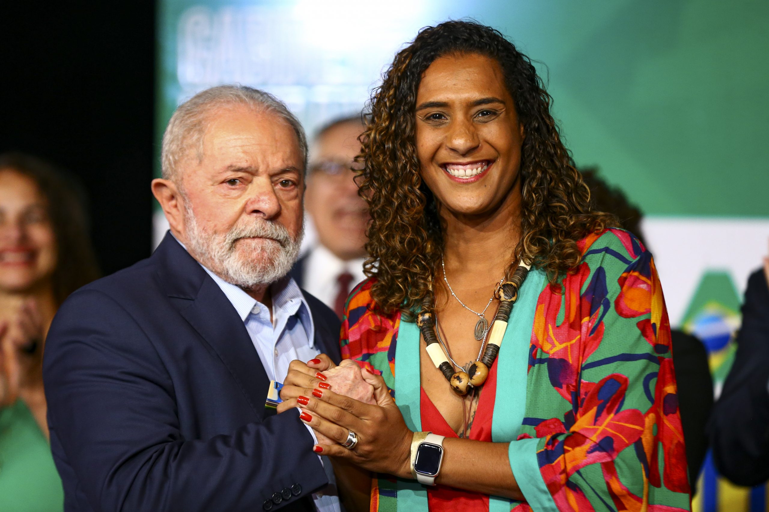 Anielle Franco, ministra da Igualdade Racial, ao lado de Lula (Foto: Marcelo Camargo/Agência Brasil)