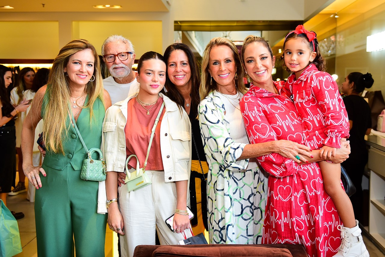 Familia Pinheiro (Foto: Agência BrazilNews)