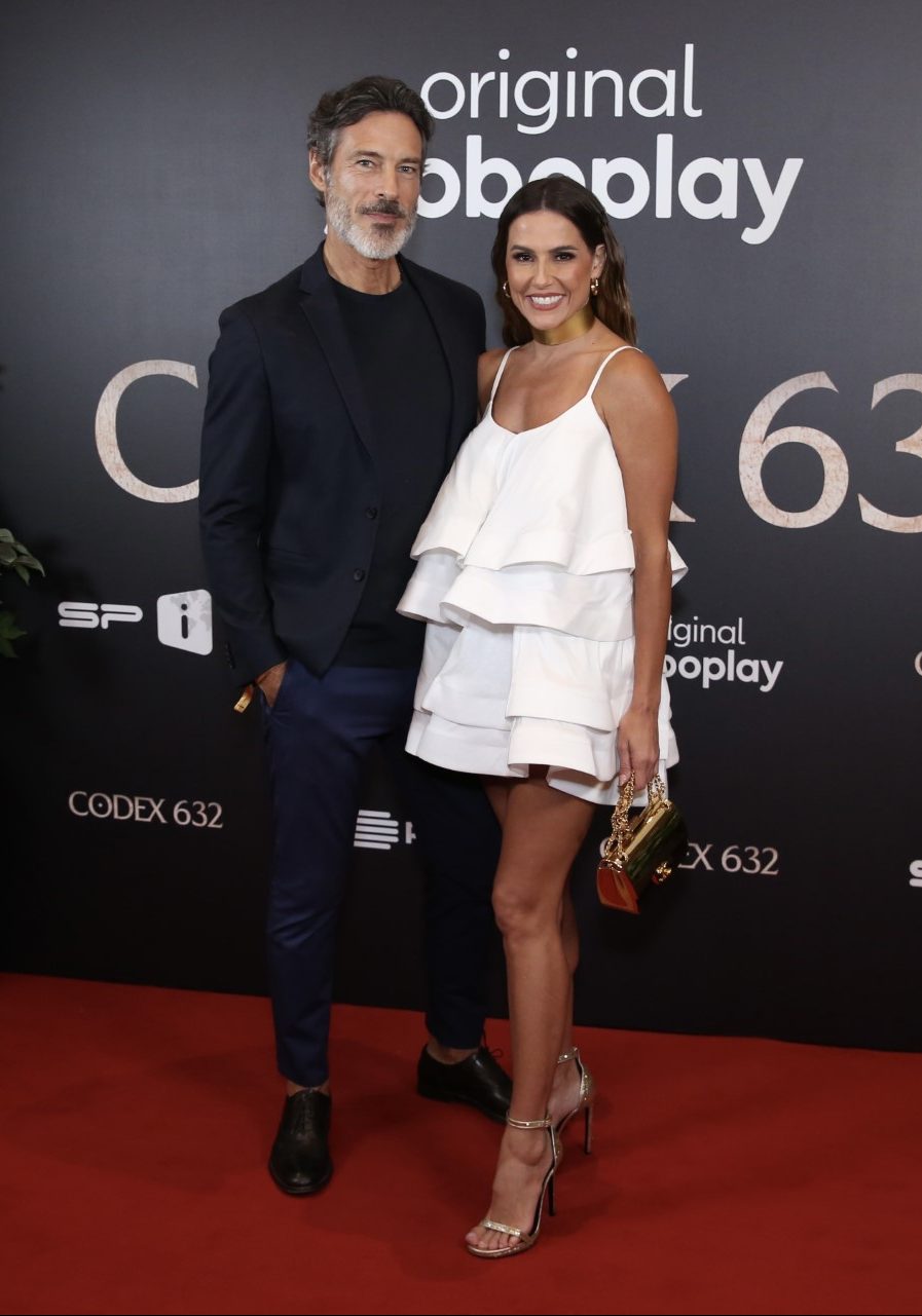 Deborah Secco e o ator português Paulo Pires (Foto: Roberto Filho/Agência Brazil News)