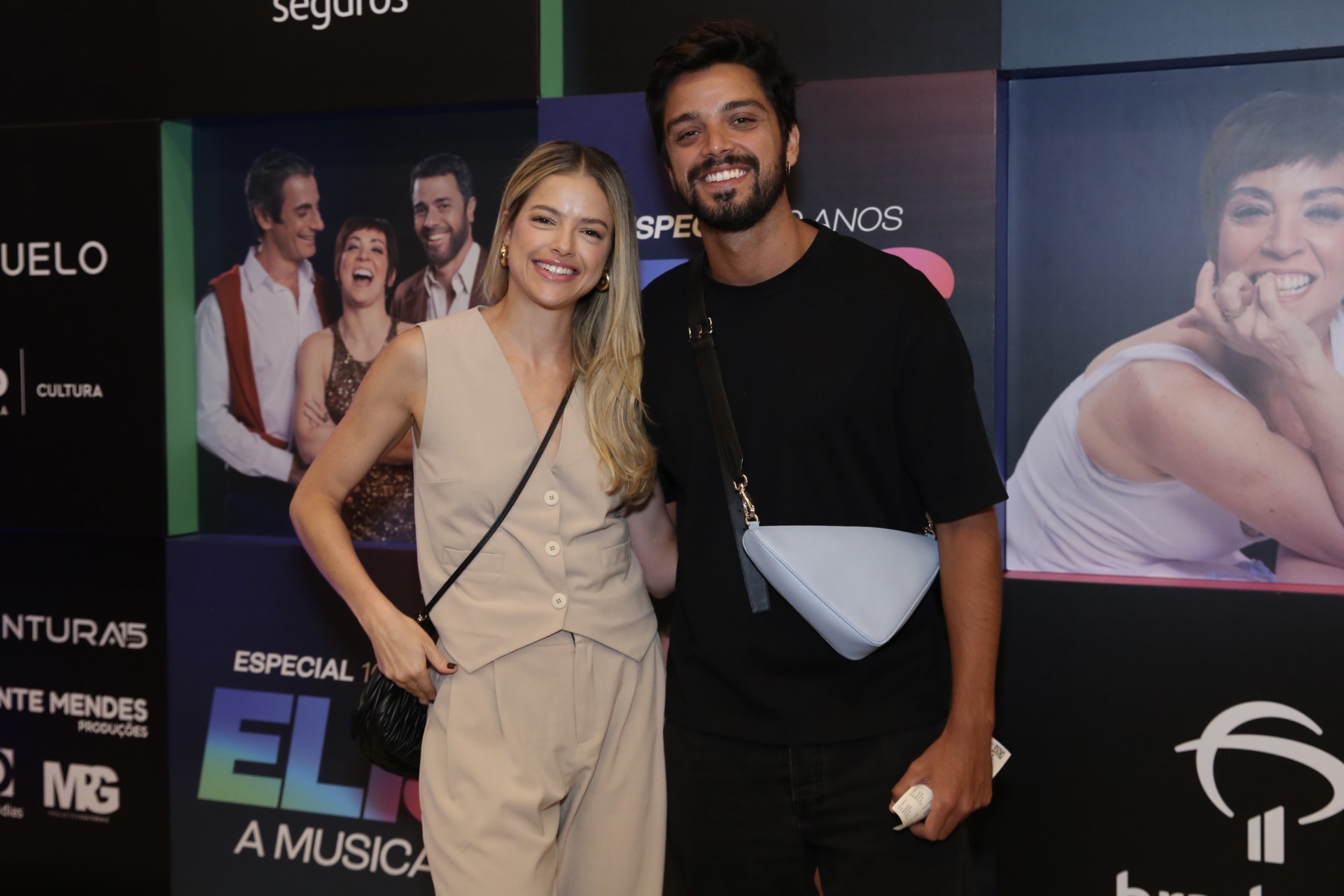 Agatha Moreira e Rodrigo Simas (Fotos: Agência Brazil News)